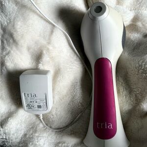 Tria Hair Removal Laser in White and Pink